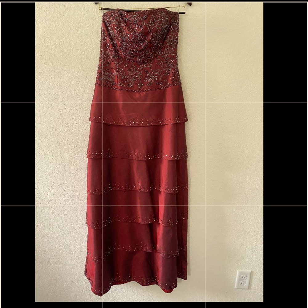 Gorgeous burgundy gown